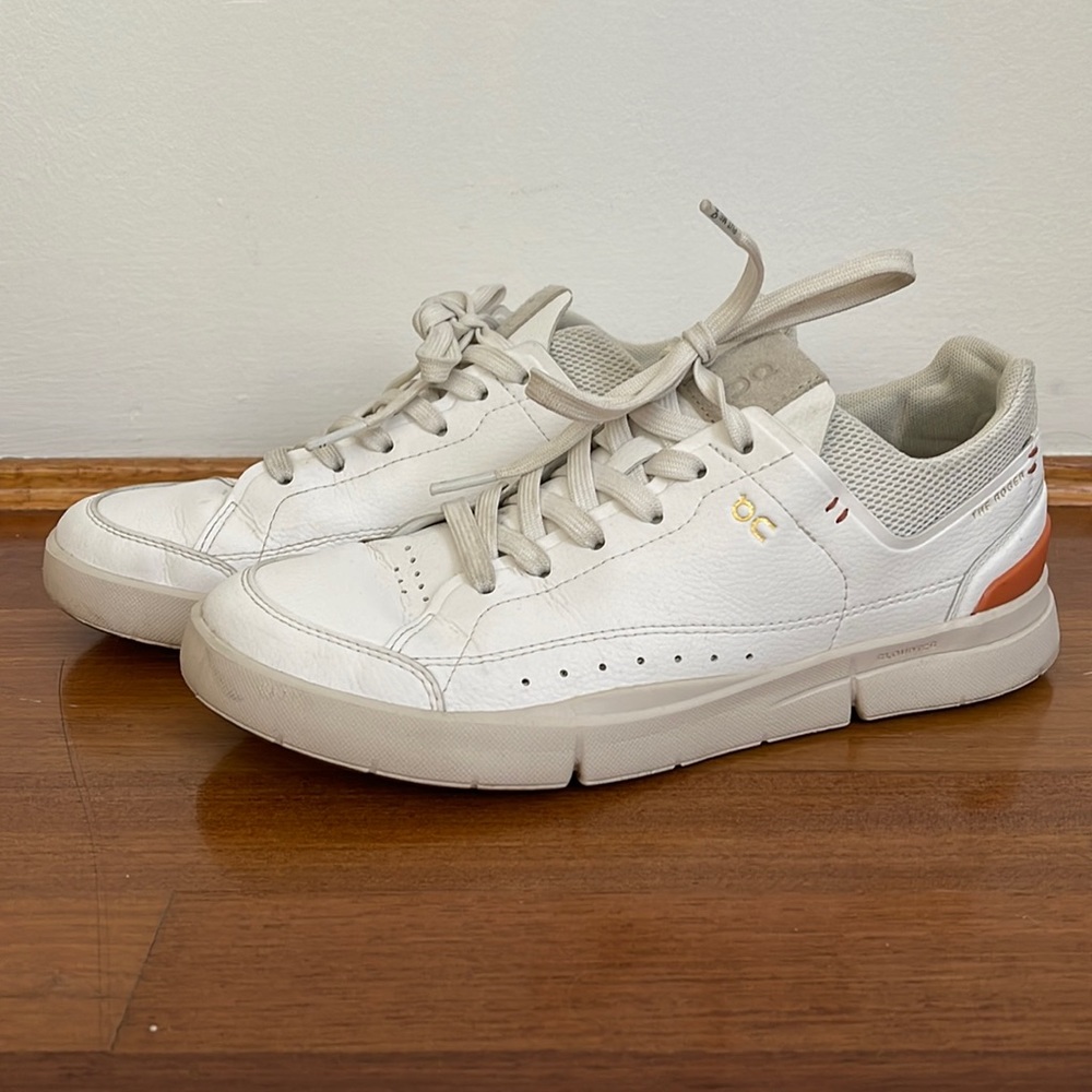 ON Running Women’s The Roger White Sneakers